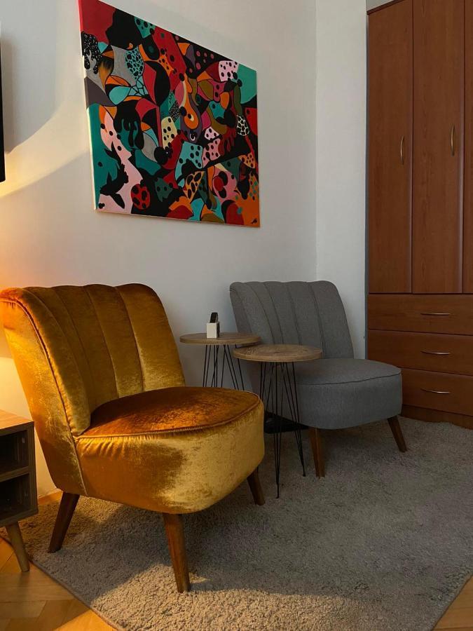 Mala Bella Apartment Zemun Bagian luar foto